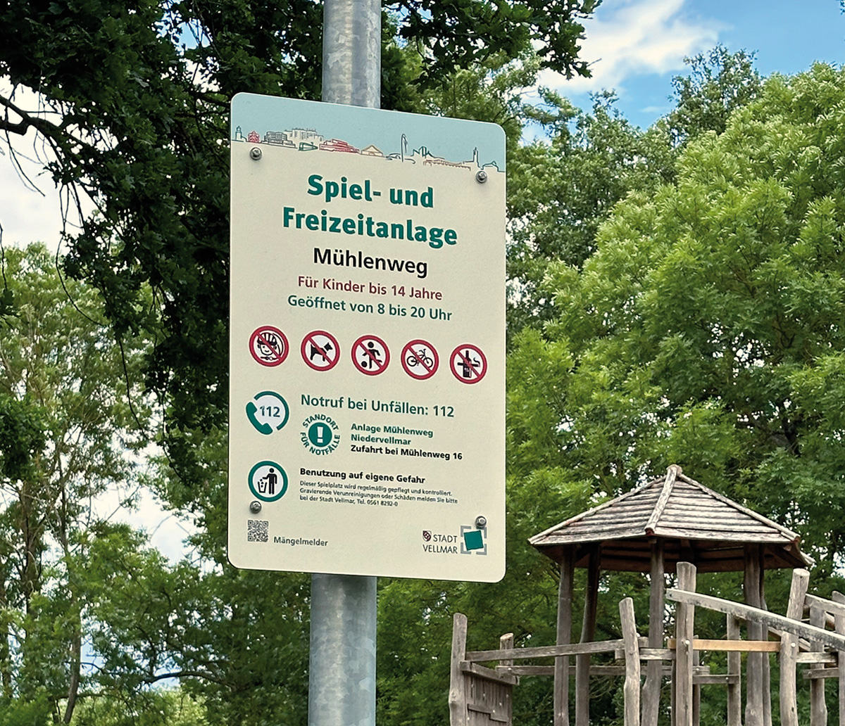 Spielplatz-Schild